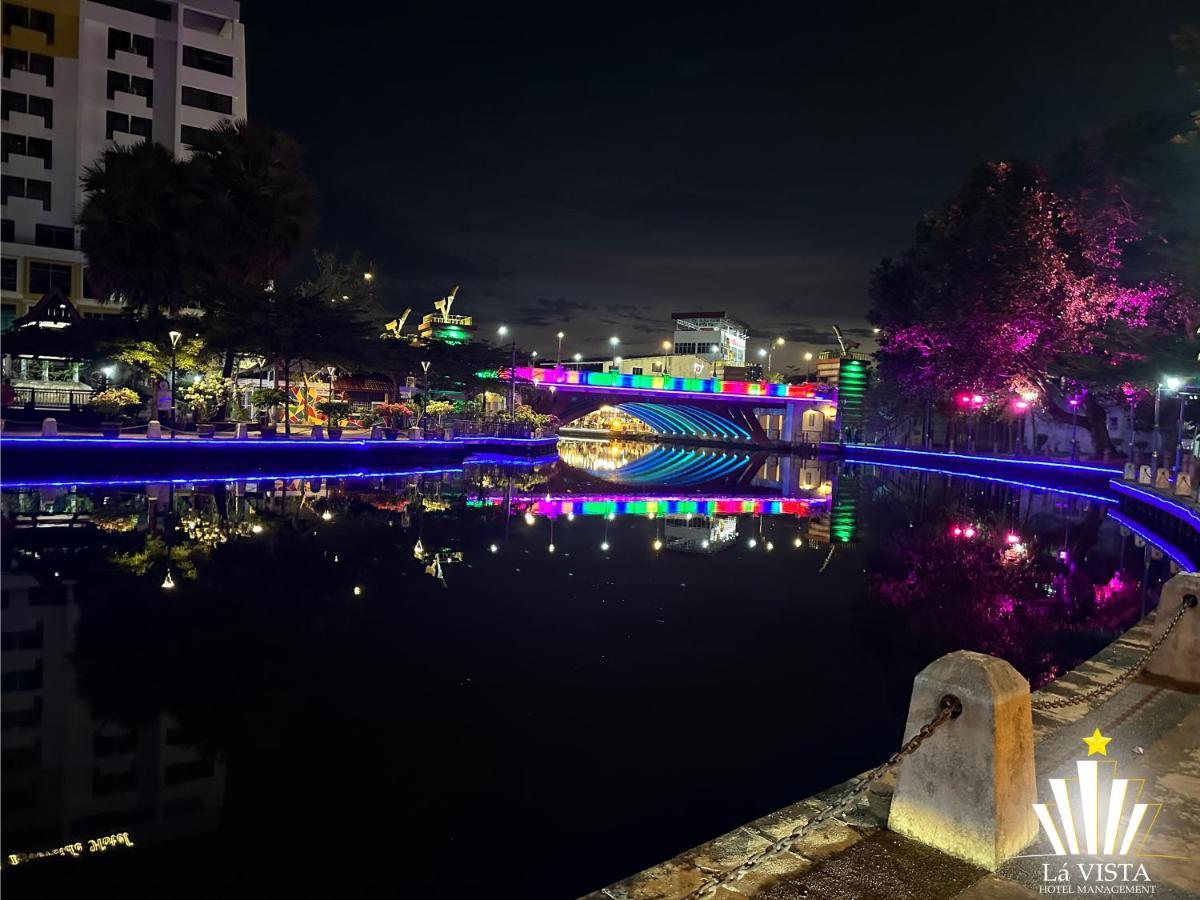 The Shore Hotel & Residences By La Vista Malacca エクステリア 写真